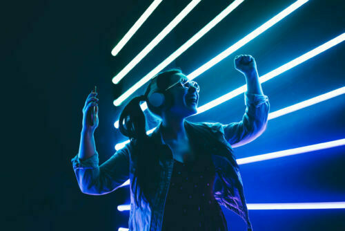 a person with the hands up